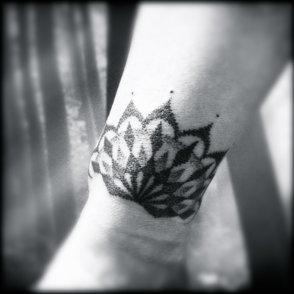 Half mandala #mandalatattoo #mehnditattoo #ornamentaltattoo | Half mandala  tattoo, Mandala wrist tattoo, Mandala tattoo